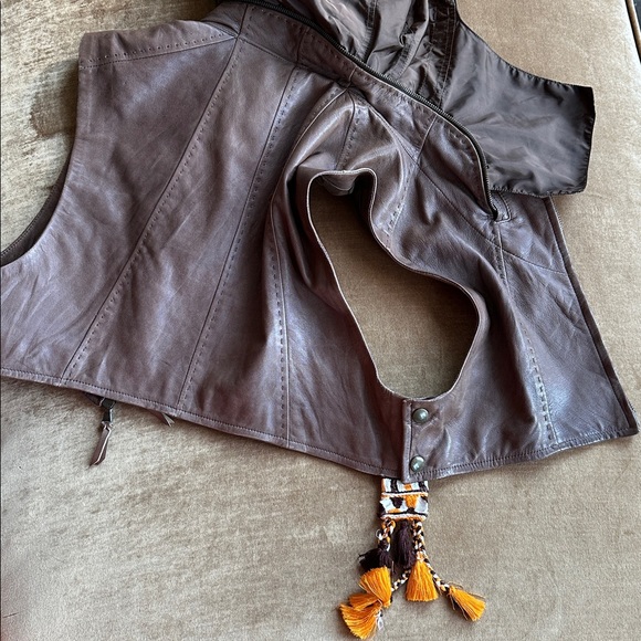 Softest Leather Vest With hidden Hood wind proof Zipper closure  Two Way Italy - Picture 8 of 14